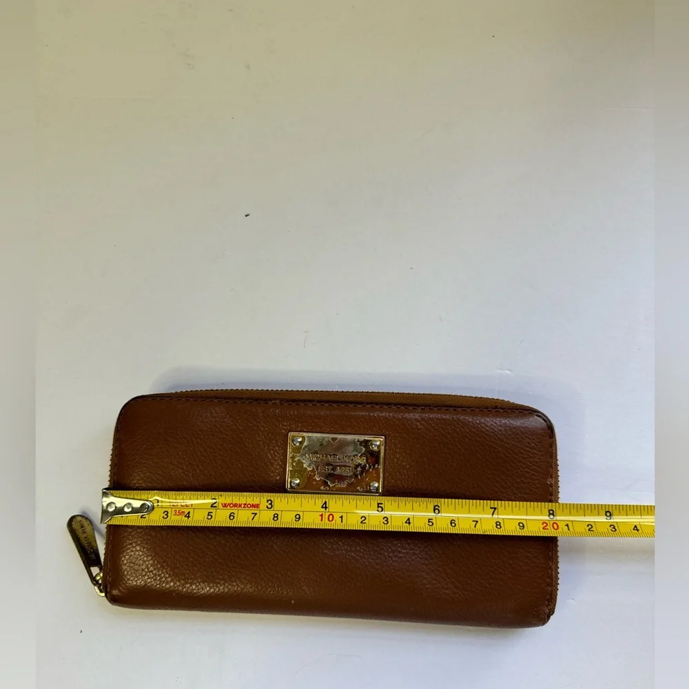 Michael Kors Jet Set Wallet, Large Light Tan Brown Zip Around Inside Pockets - Picture 10 of 11